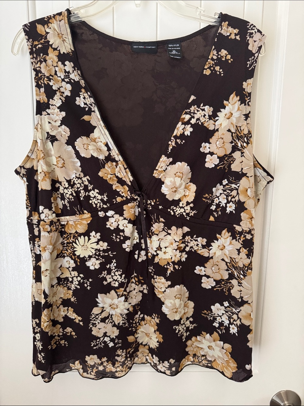 New York & Company Brown Floral V-Neck Sleeveless Camisole XL